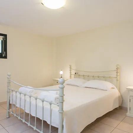 Iliada Aparthotel Agios Prokopios (Naxos)