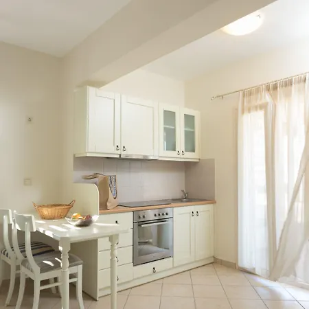 Apartahotel Iliada 4*