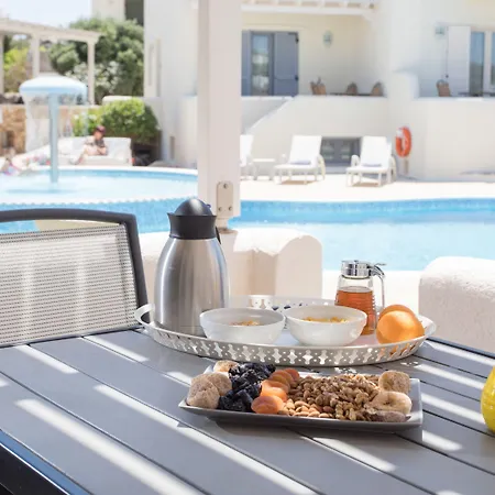 Apartahotel Iliada 4*