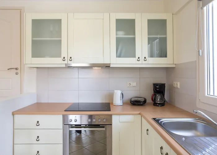 Iliada Villas Aparthotel 4*