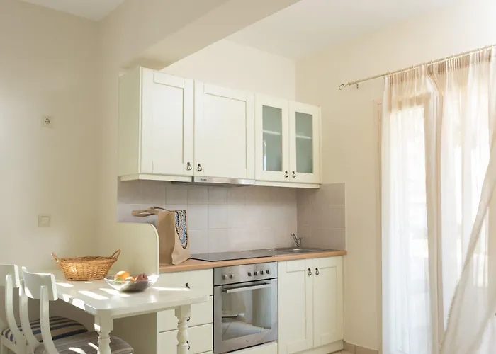 Aparthotel Iliada Villas 4*