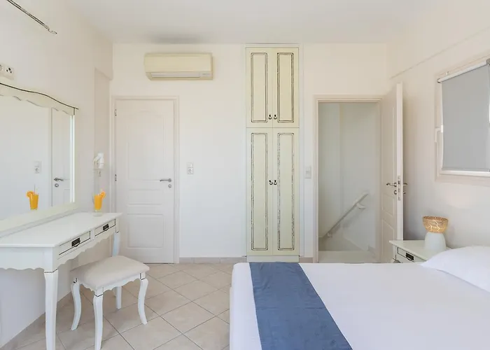 Iliada Villas Aparthotel