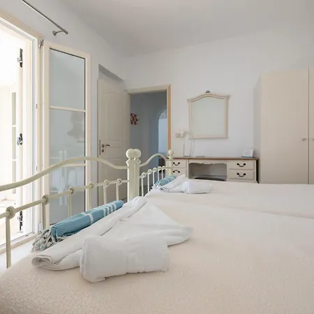 Iliada Villas 3*