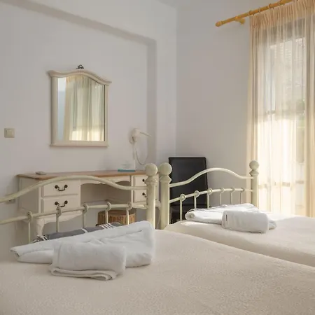 Iliada Villas 3*
