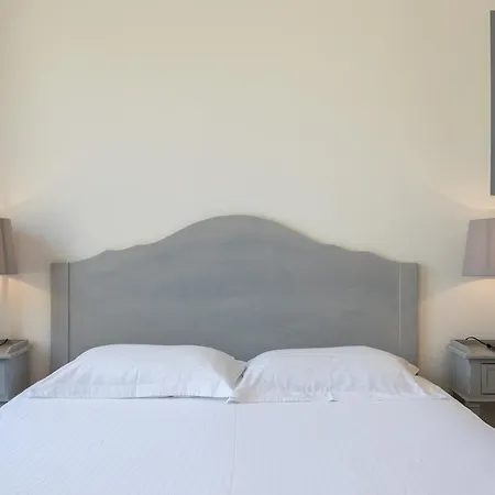 Iliada Villas 4*