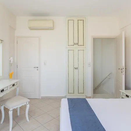 Iliada Villas Aparthotel