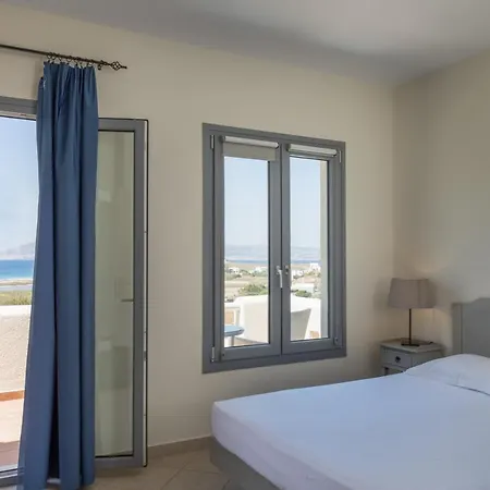 Iliada Villas 3* Agios Prokopios (Naxos)