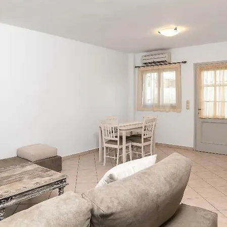 Iliada Villas Aparthotel 3*